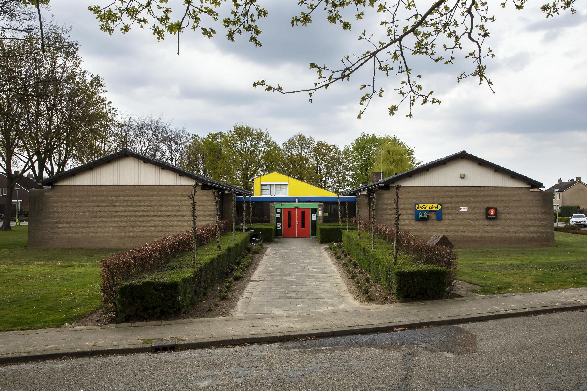 Scholen Leudal-West wachten niet op nieuw gebouw en fuseren eerder, school Neeritter sluit na de vak